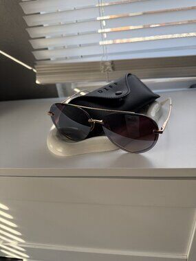 Diff Eyewear "Lenox Aviator" Sunglasses
